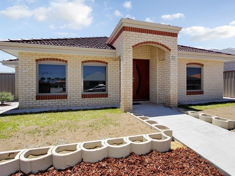 32 Ponderosa Road, Aubin Grove WA 6164