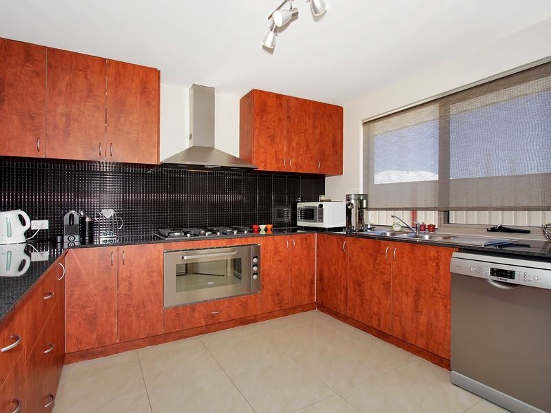 32 Ponderosa Road, Aubin Grove WA 6164
