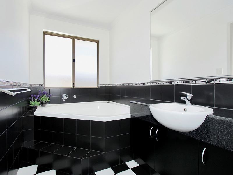 32 Ponderosa Road, Aubin Grove WA 6164