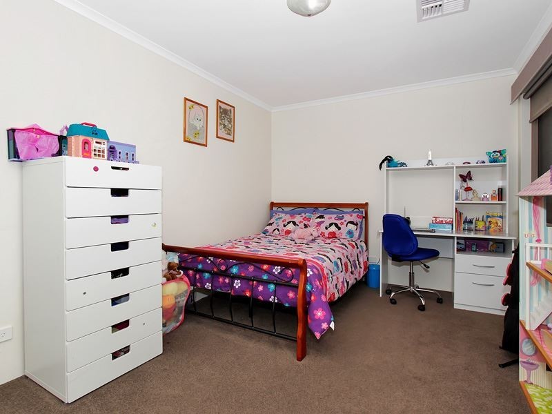 32 Ponderosa Road, Aubin Grove WA 6164