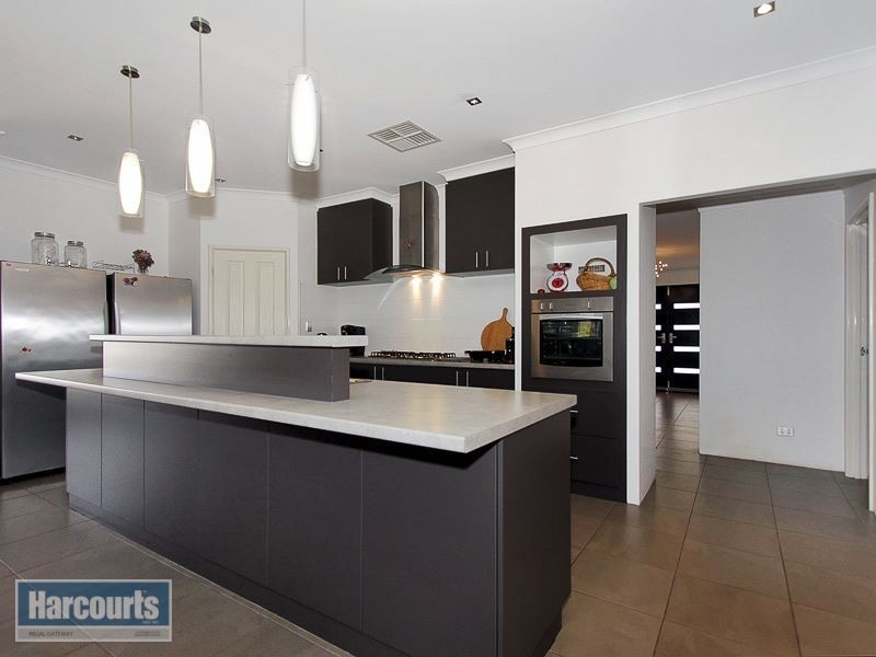 11 Harmony Avenue, Atwell WA 6164
