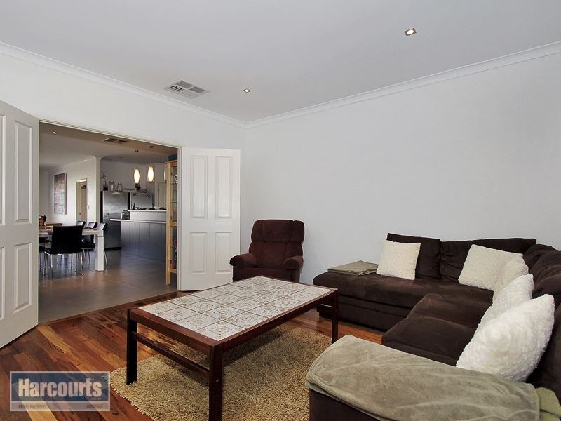 11 Harmony Avenue, Atwell WA 6164