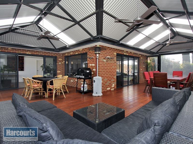 11 Harmony Avenue, Atwell WA 6164