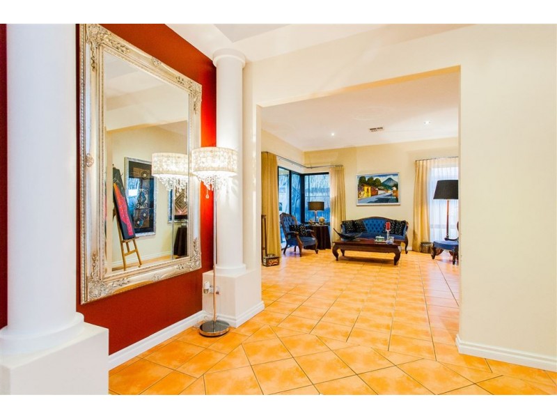 23 Normanby Bend, Success WA 6164