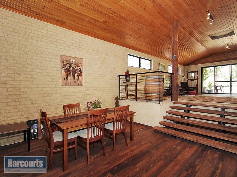 76 Connell Avenue, Martin WA 6110