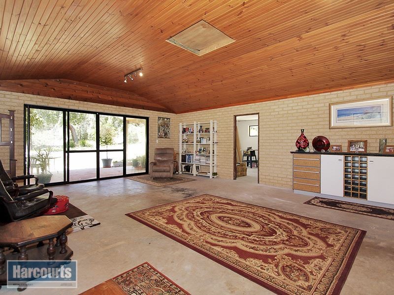 76 Connell Avenue, Martin WA 6110