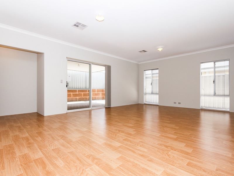 10 Canunda Approach, Wandi WA 6167