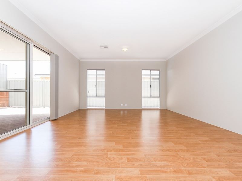 10 Canunda Approach, Wandi WA 6167