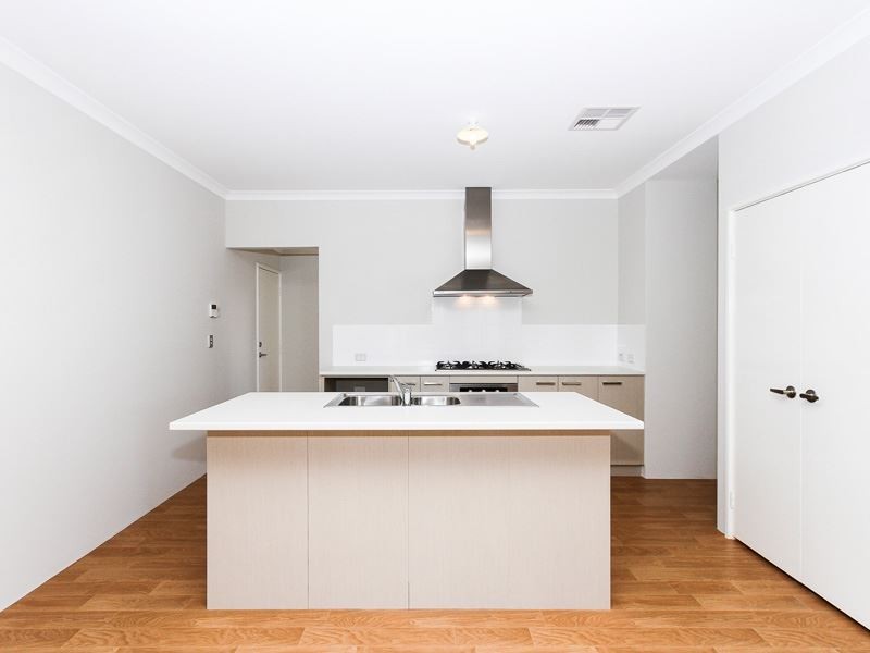 10 Canunda Approach, Wandi WA 6167