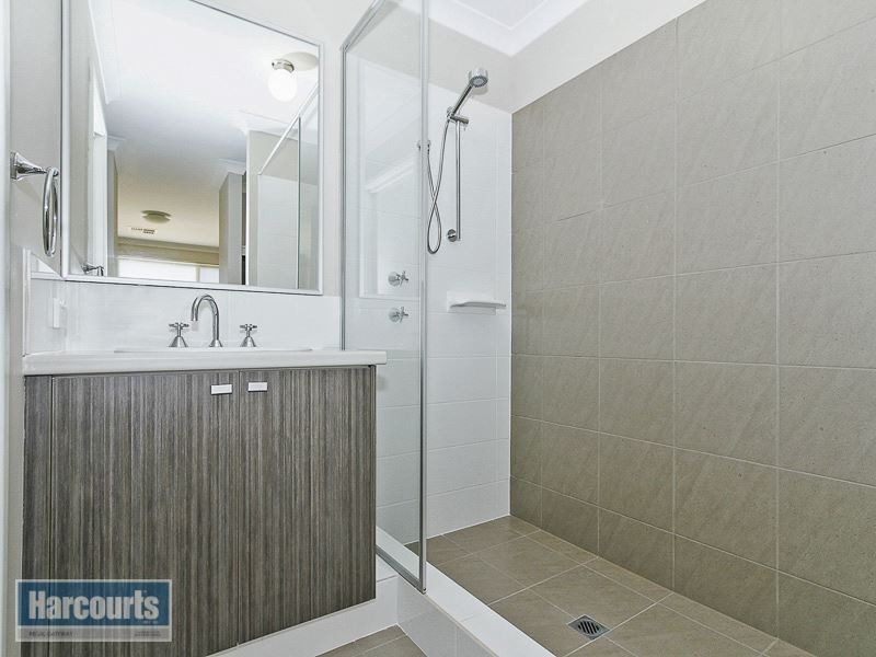 32 Walden Street, Wellard WA 6170