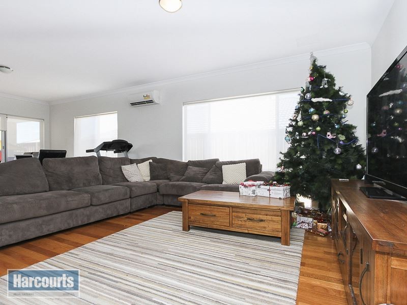 69 Barfield Road, Hammond Park WA 6164