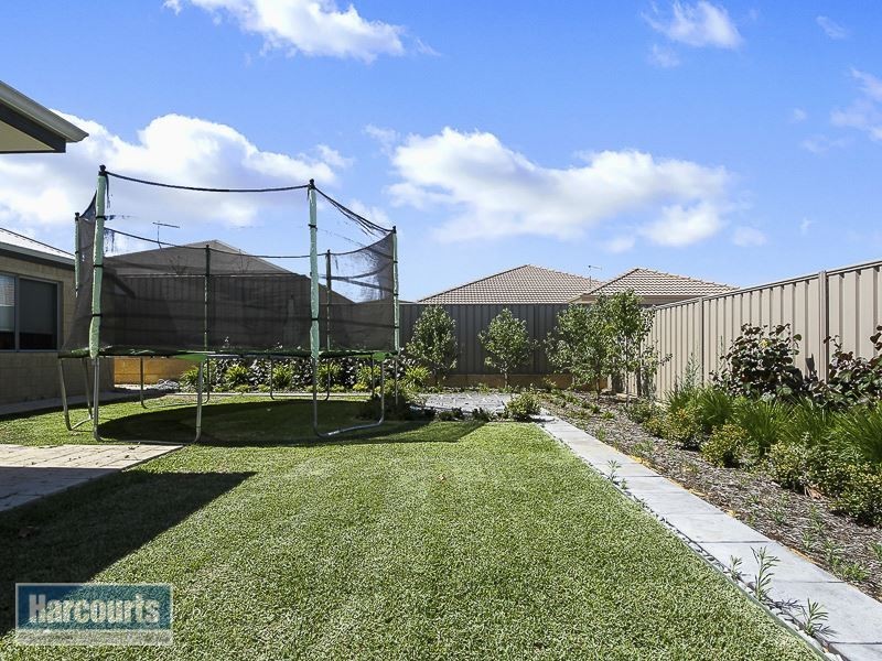 69 Barfield Road, Hammond Park WA 6164