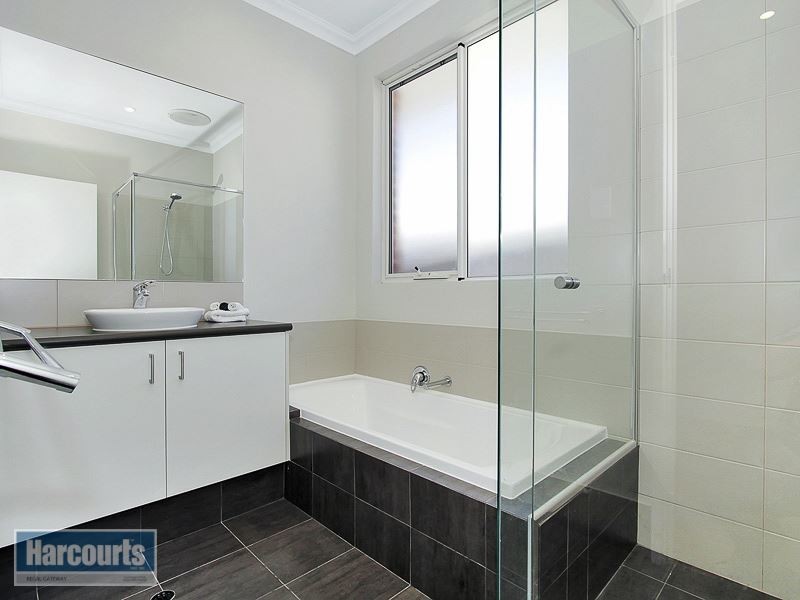 8 Apostles Corner, Wandi WA 6167