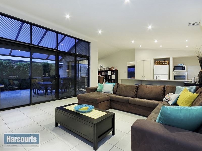 7 Arion Avenue, Harrisdale WA 6112