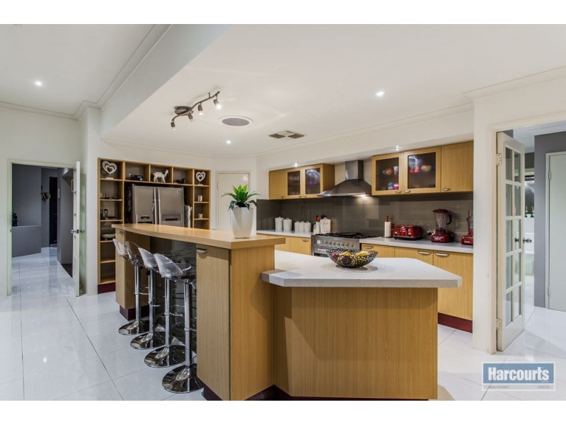 4 Sumner Rise, Success WA 6164