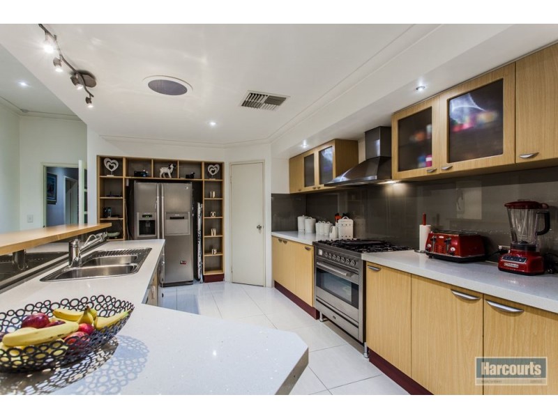 4 Sumner Rise, Success WA 6164