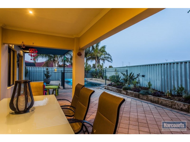 4 Sumner Rise, Success WA 6164