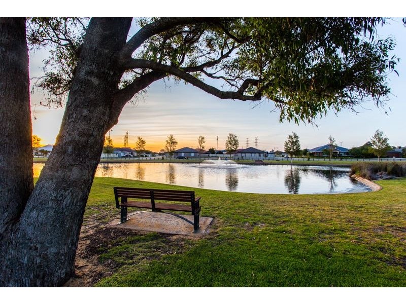 6 Alexandria Follow, Success WA 6164