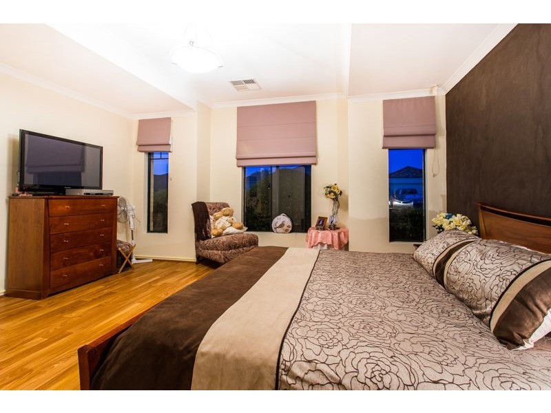 6 Alexandria Follow, Success WA 6164