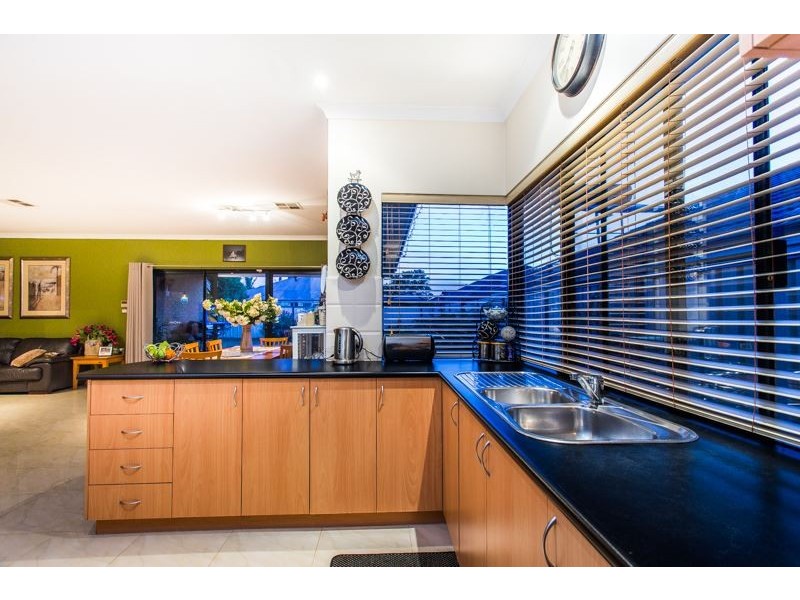 6 Alexandria Follow, Success WA 6164