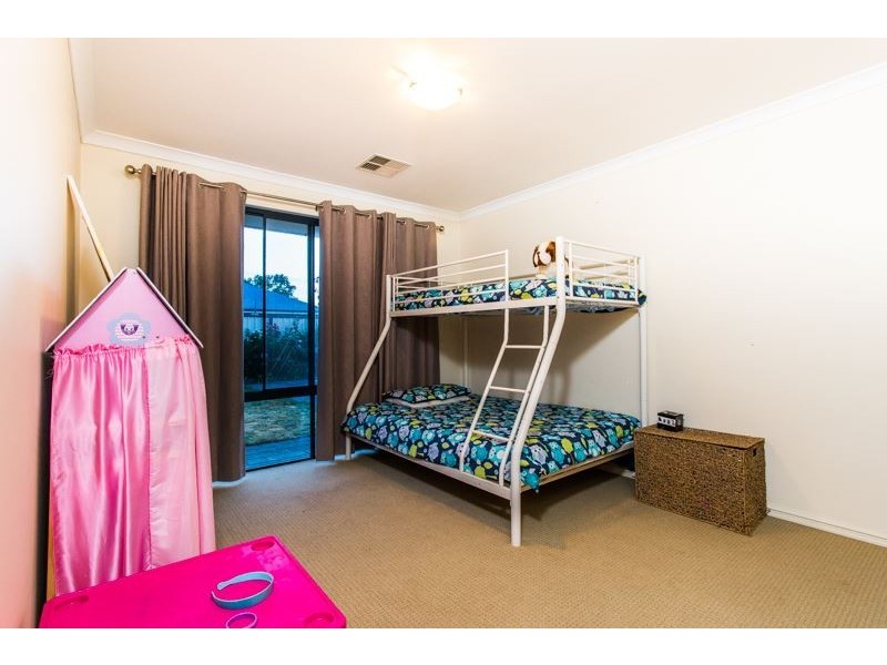 6 Alexandria Follow, Success WA 6164