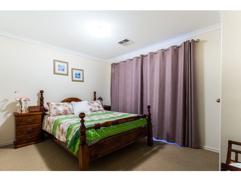 6 Alexandria Follow, Success WA 6164