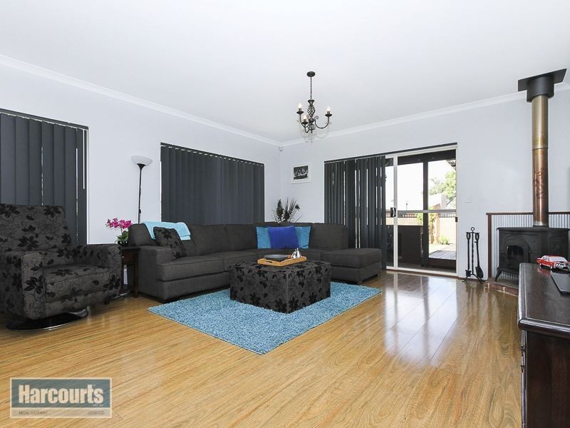 1 Cousins Street, Hammond Park WA 6164