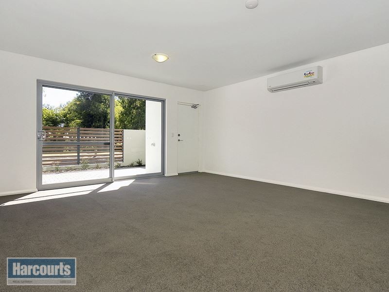 11/30 Lambeth Circle, Wellard WA 6170