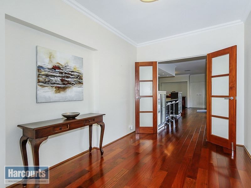 4 Kawoor Mews, Bertram WA 6167