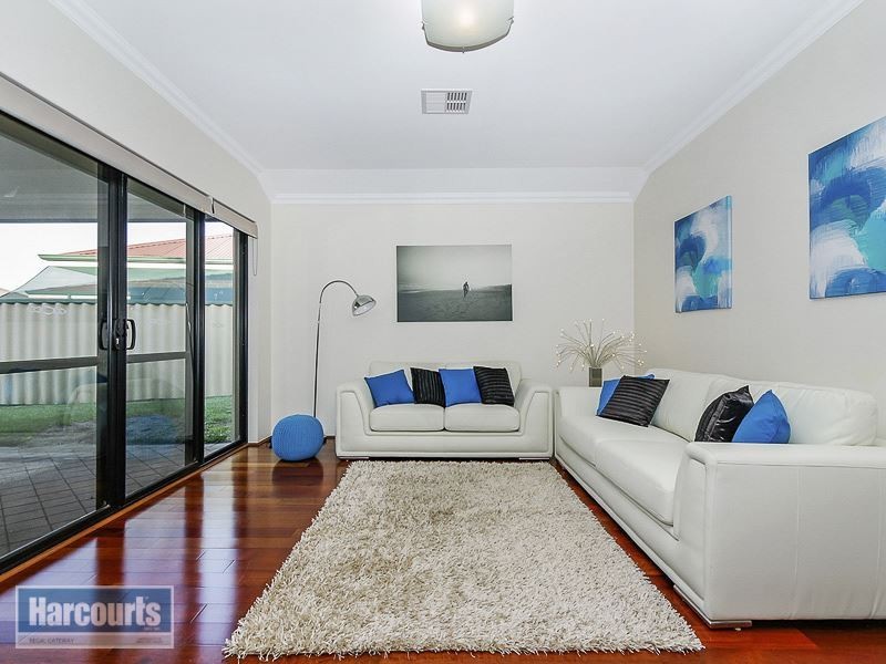4 Kawoor Mews, Bertram WA 6167