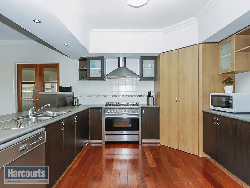 4 Kawoor Mews, Bertram WA 6167