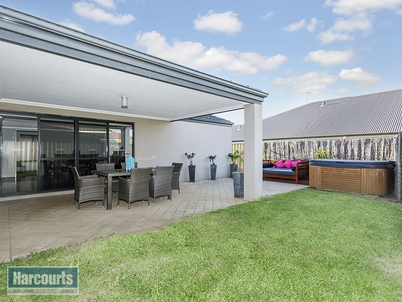 4 Kawoor Mews, Bertram WA 6167