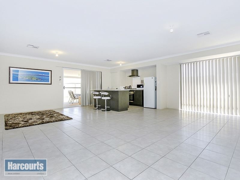 194 Tapper Road, Atwell WA 6164