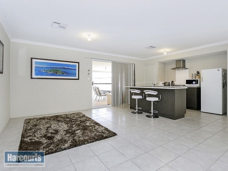 194 Tapper Road, Atwell WA 6164