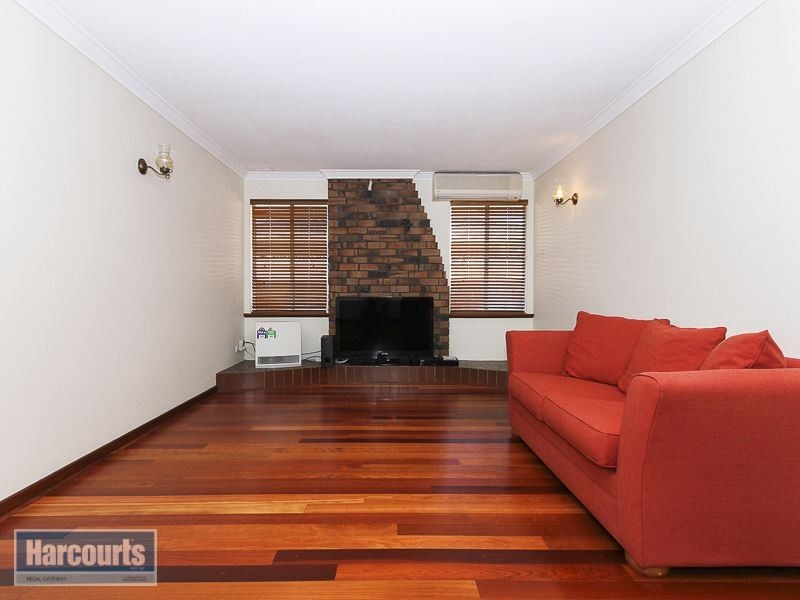 43 Tidefall Street, Safety Bay WA 6169