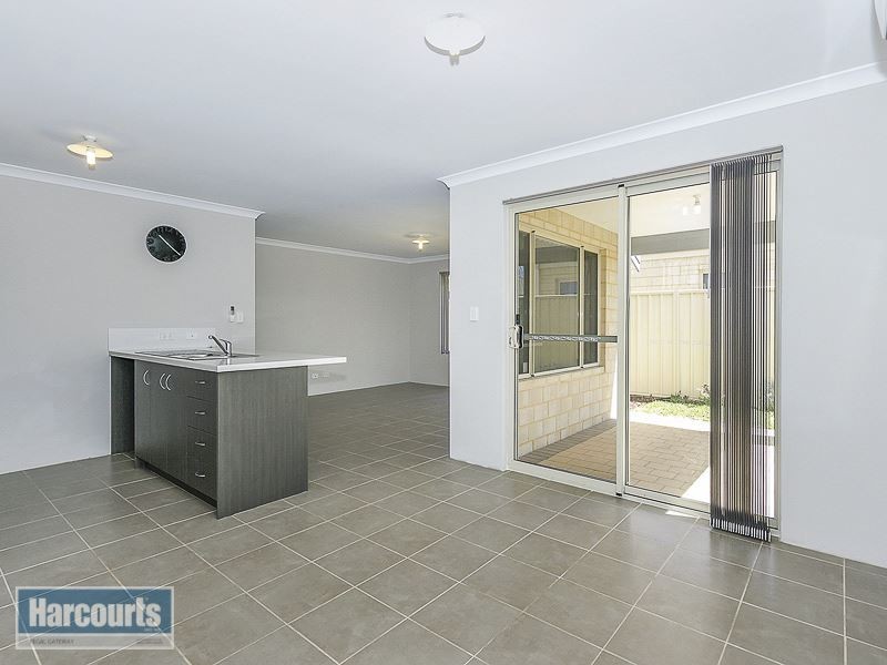 4/15 Peppermint Gardens, Aubin Grove WA 6164