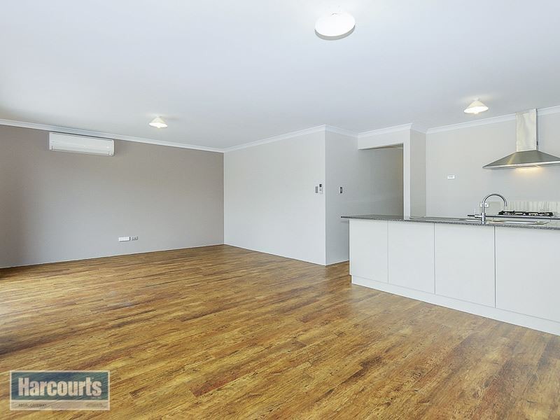 14 Boas Lane, Piara Waters WA 6112