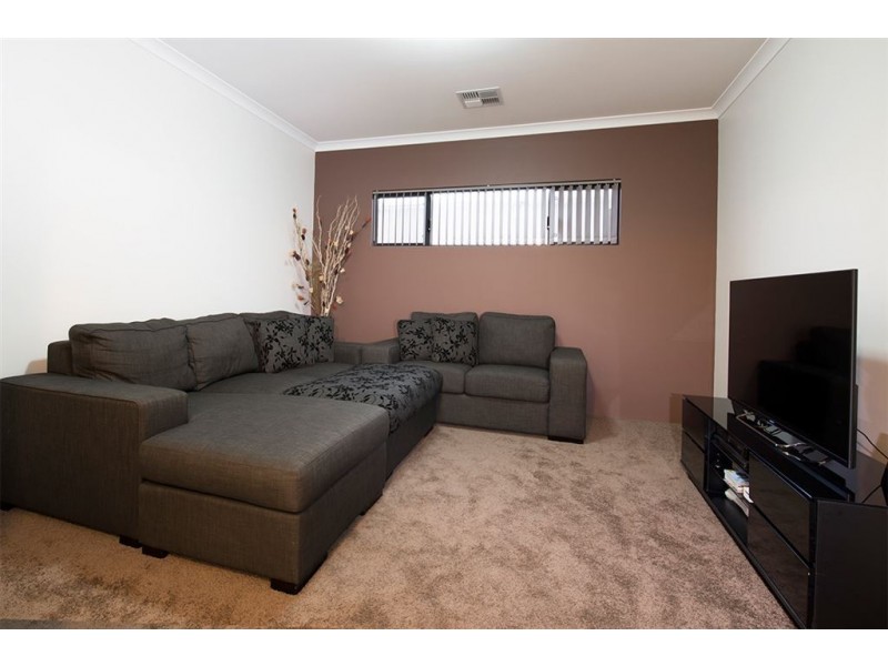 116 Honeywood Avenue, Wandi WA 6167