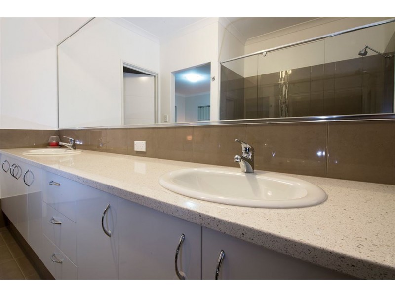 116 Honeywood Avenue, Wandi WA 6167