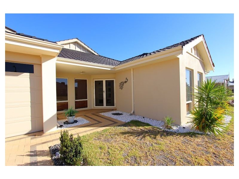 25 Macdougal Way, Harrisdale WA 6112