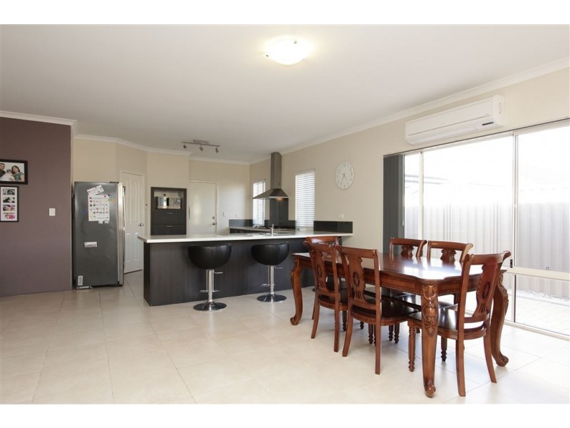 25 Macdougal Way, Harrisdale WA 6112