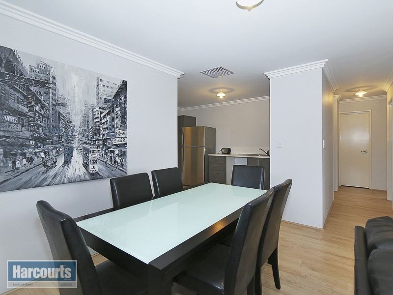 1/26 Charnley Bend, Success WA 6164