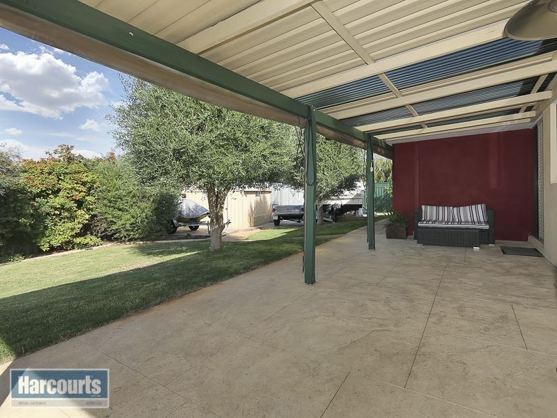 2 Bryah Court, Yangebup WA 6164