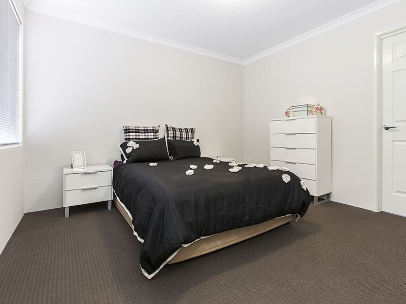 18 Addis Way, Wandi WA 6167