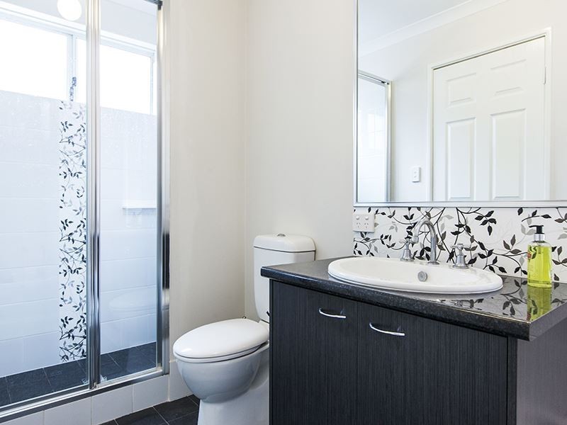 18 Addis Way, Wandi WA 6167