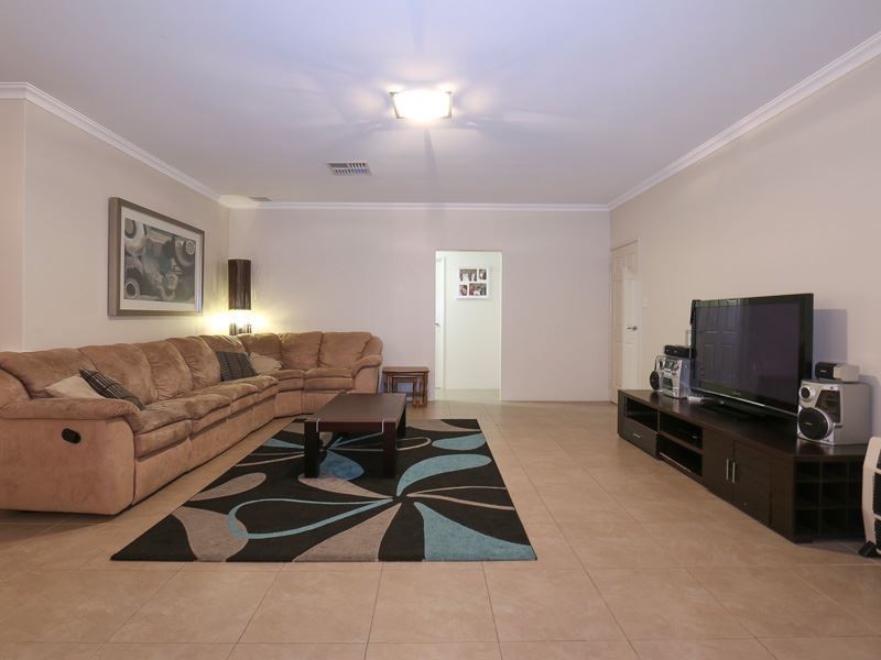 410 Wentworth Parade, Success WA 6164