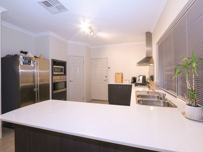 410 Wentworth Parade, Success WA 6164