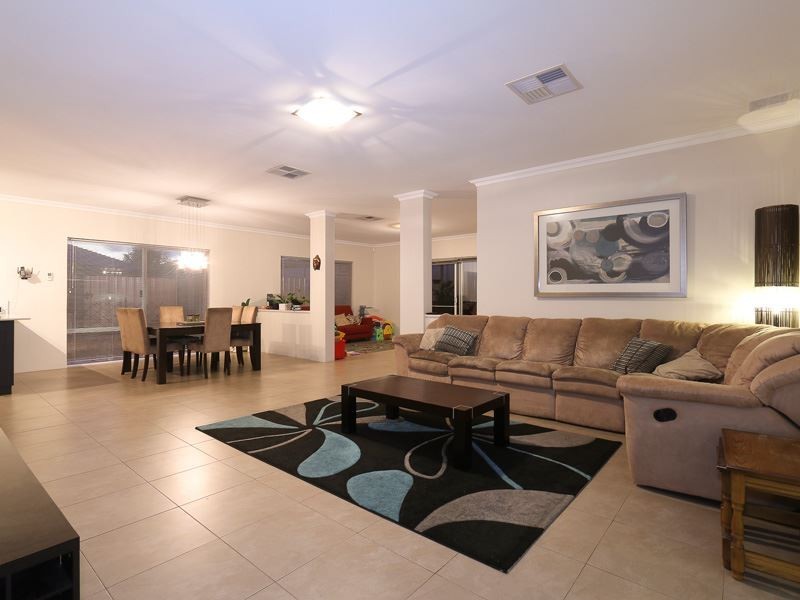 410 Wentworth Parade, Success WA 6164