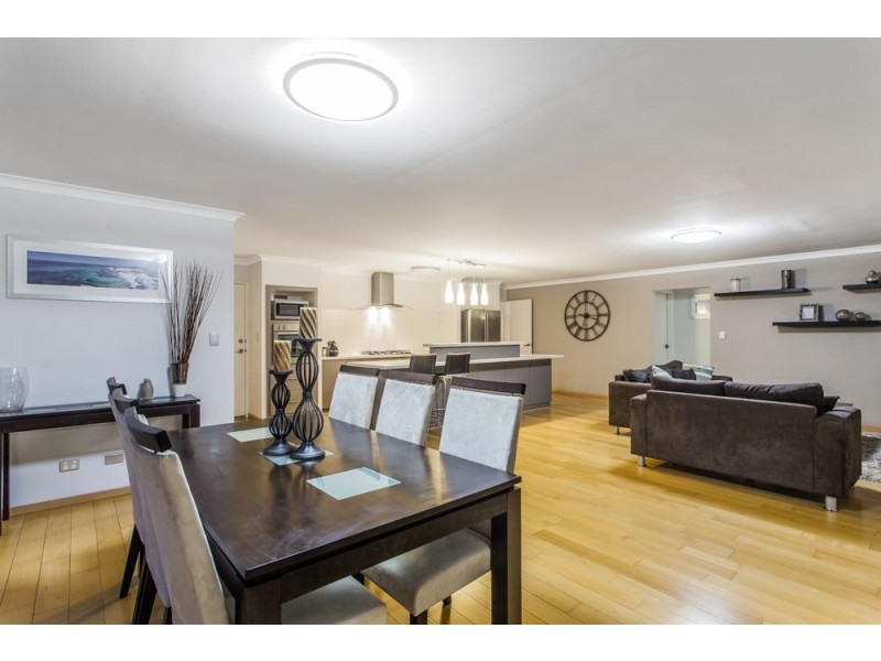 214 Lyon Road, Aubin Grove WA 6164