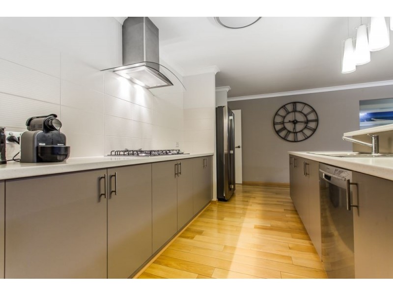 214 Lyon Road, Aubin Grove WA 6164